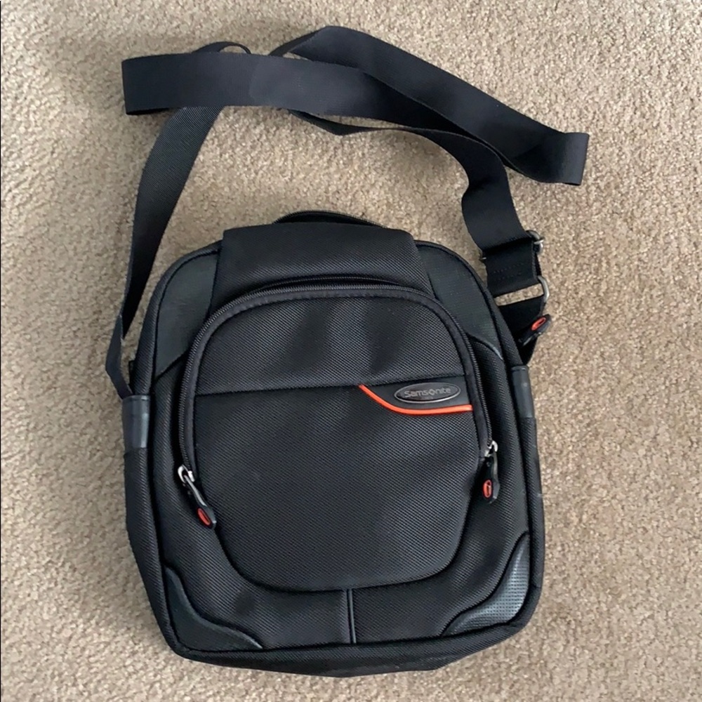 Samsonite crossbody bag